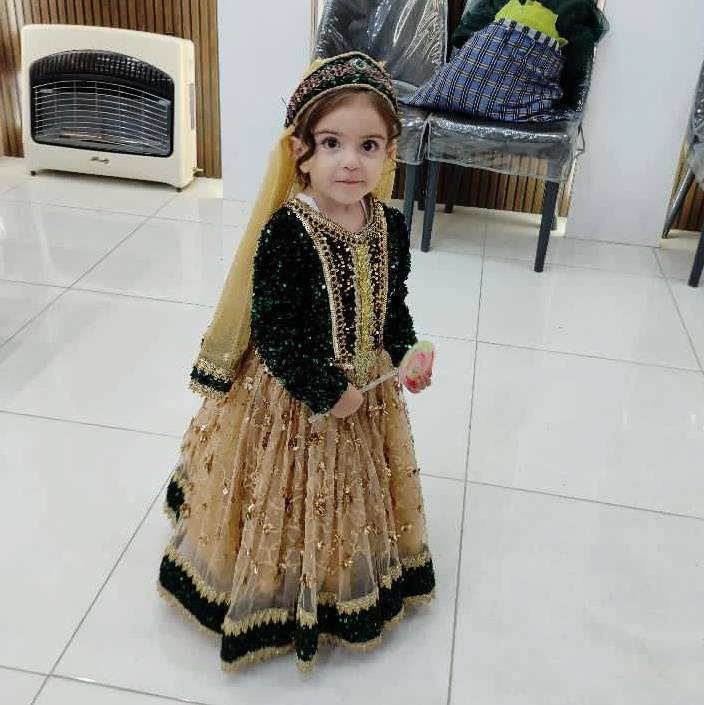 دلوین ولی زاده مدل برتر کودک