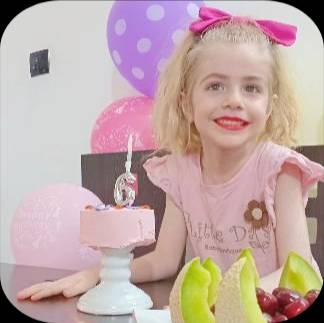 نیکی احمدوند مدل برتر کودک 