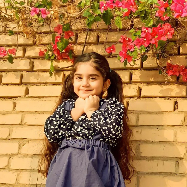 آوینا کردونی مدلینگ برتر کودک / MODEL 