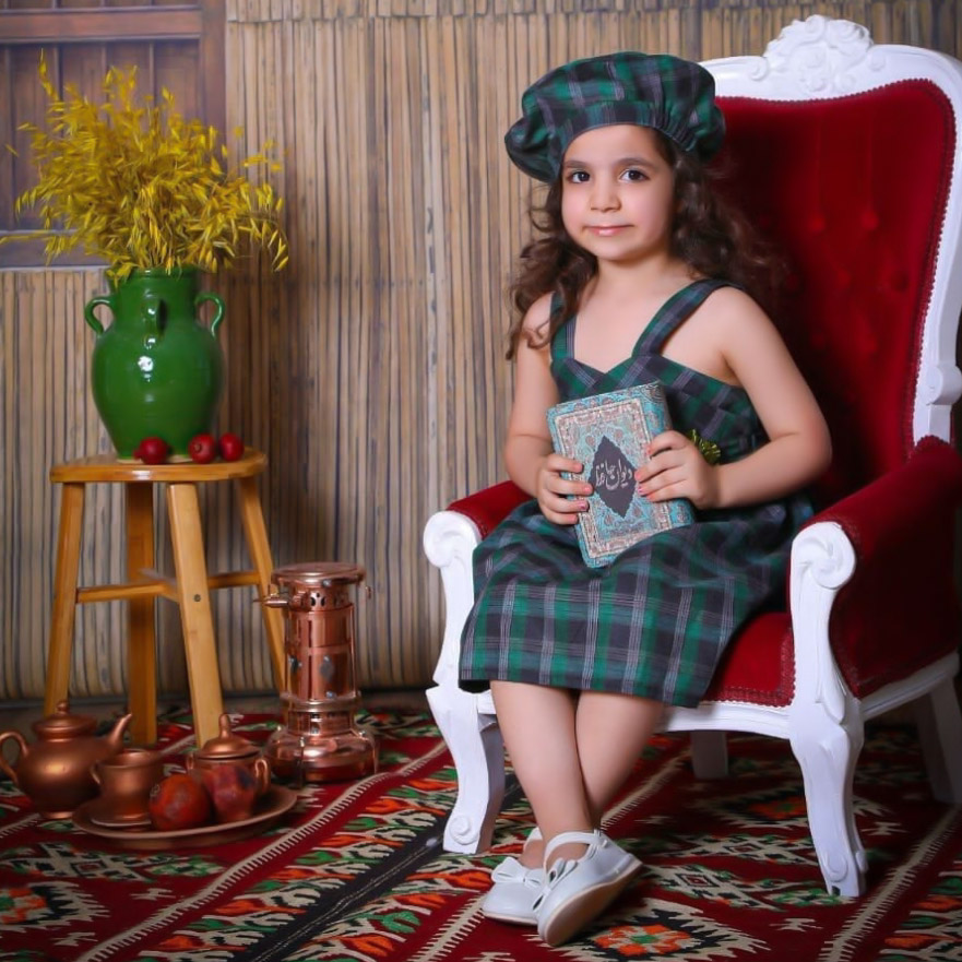 نازنین بابادی مدل برتر کودک 