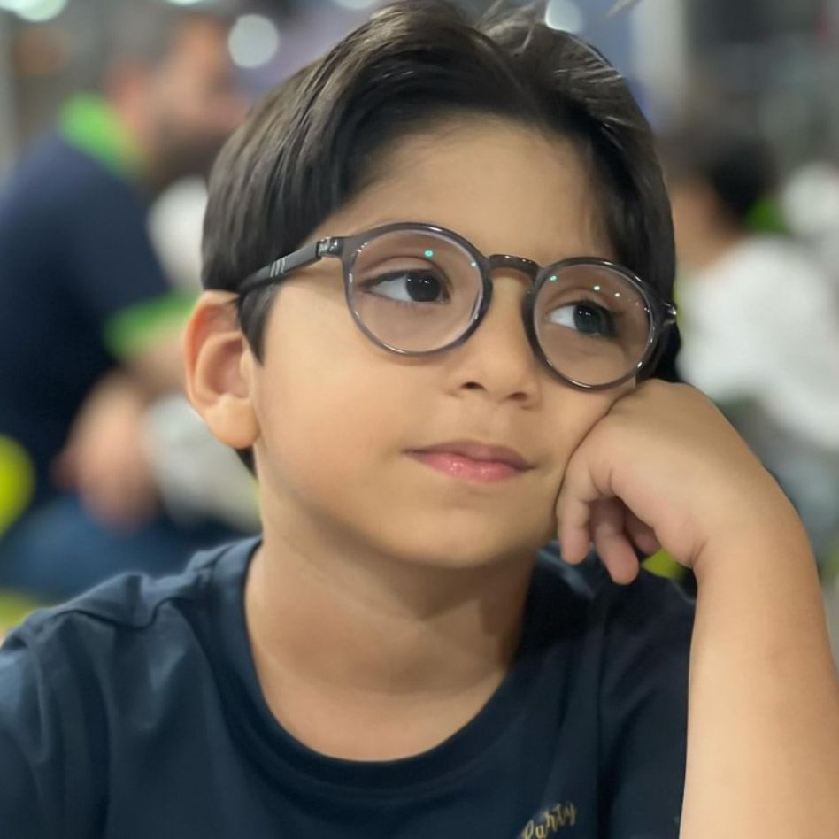 نامدار محبوبی راد مدل برتر کودک 