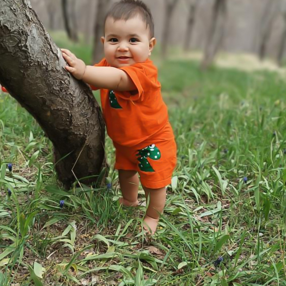 رادین علی محمدبیگی مدل برتر کودک 