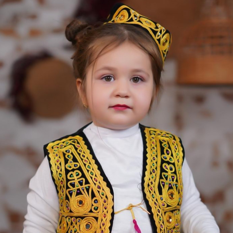 دلوین محمودی مدل برتر کودک 