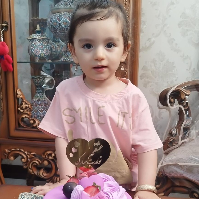 فاطمه طاهری مدل برتر کودک 