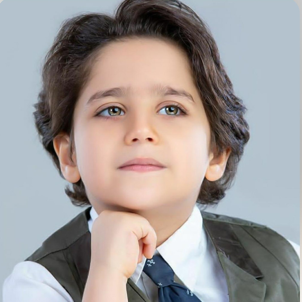 امیرسام ملکوت مدل برتر کودک 