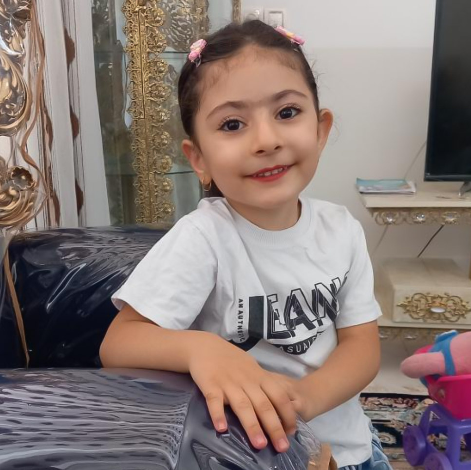 آوا زهره وند مدل برتر کودک 
