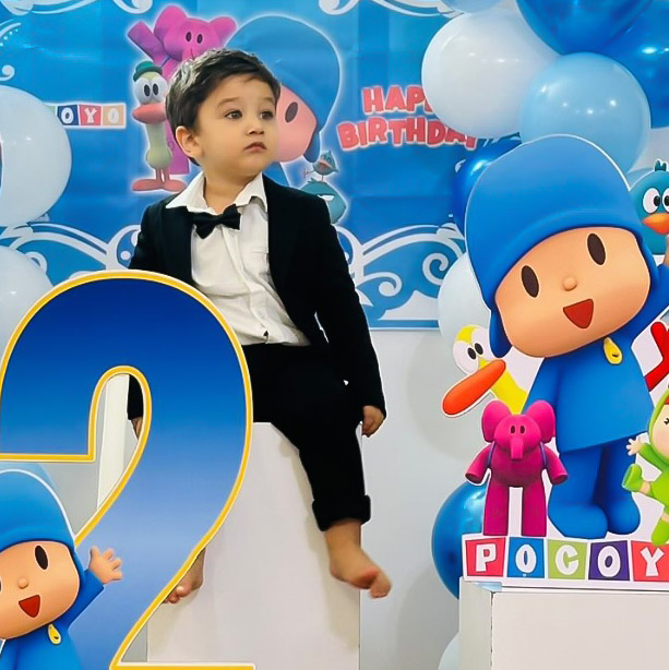 کارن رجبی مدل برتر کودک 