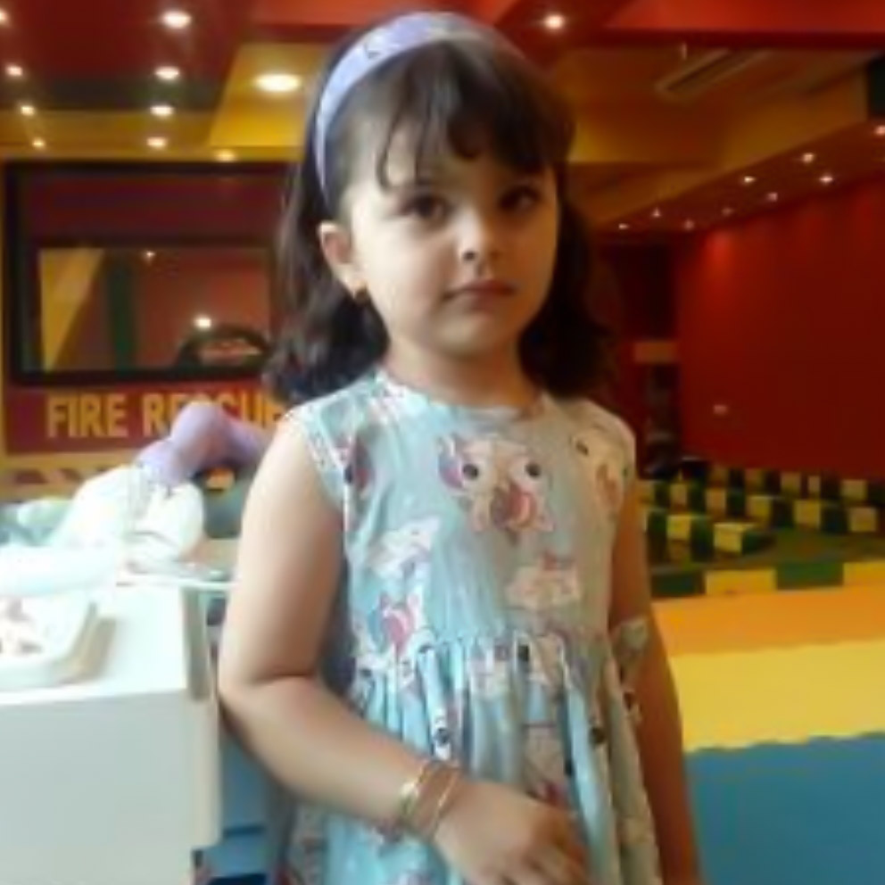 دلسا خضری مدل برتر کودک 