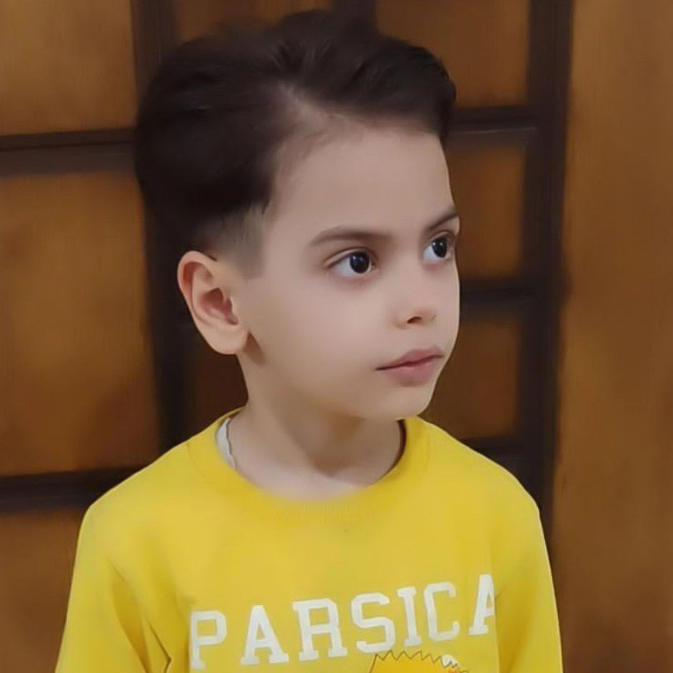 آراد کرمانی مدل برتر کودک 