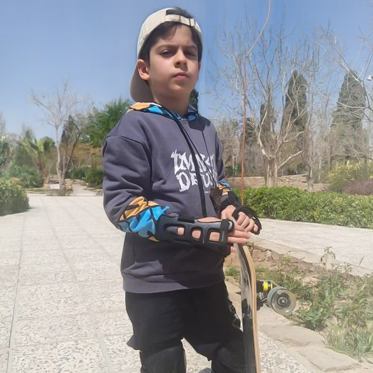 امیرعلی ذاکری نیا مدل برتر کودک 