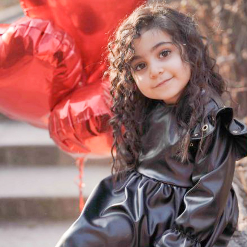 پارمیس محجوبی مدل برتر کودک 