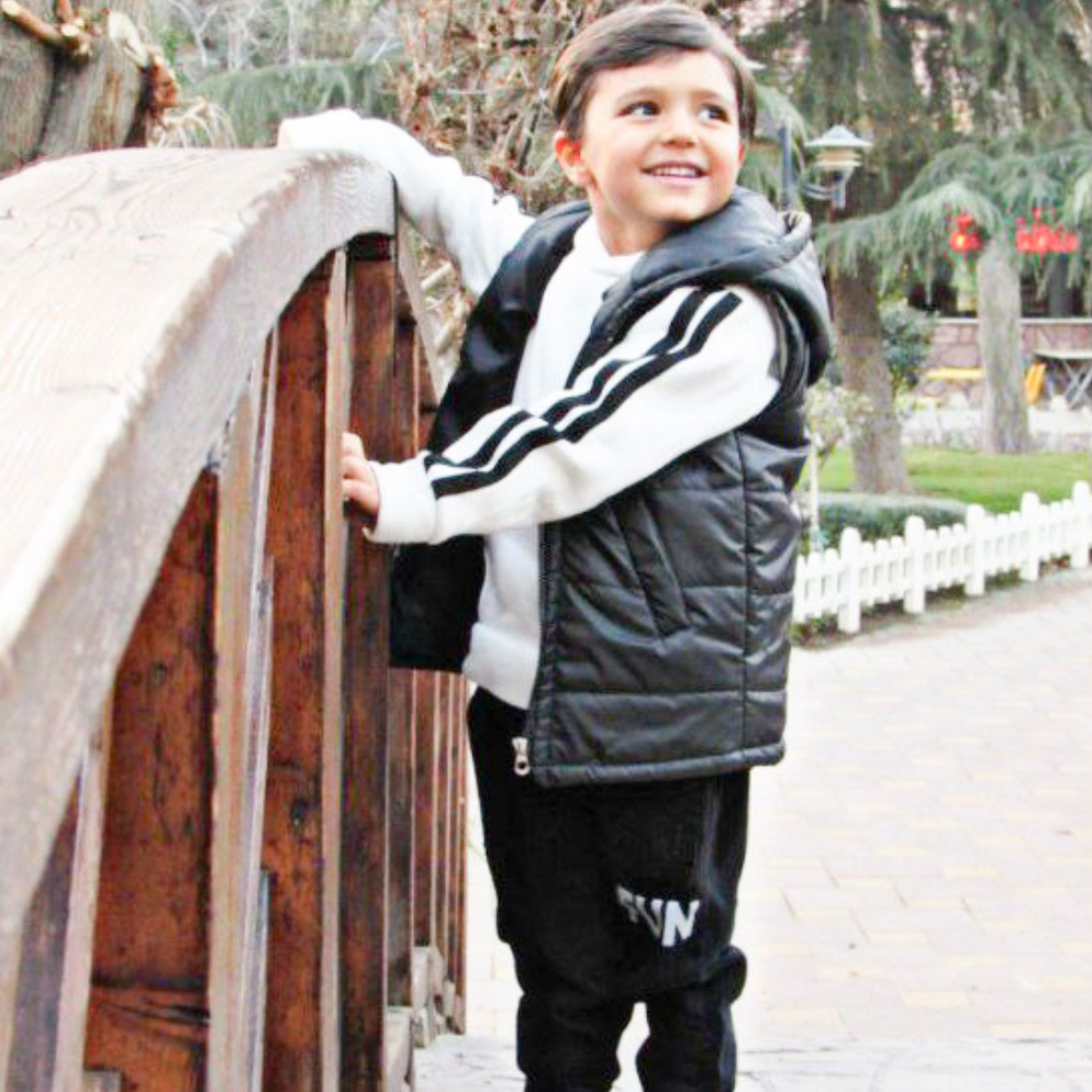 محمدطاها غریبی مدل برتر کودک 