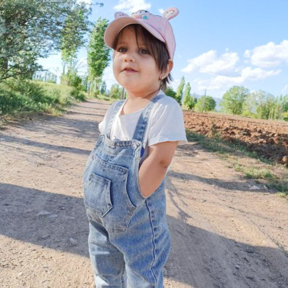 سوینا بیکدلی مدل برتر کودک 