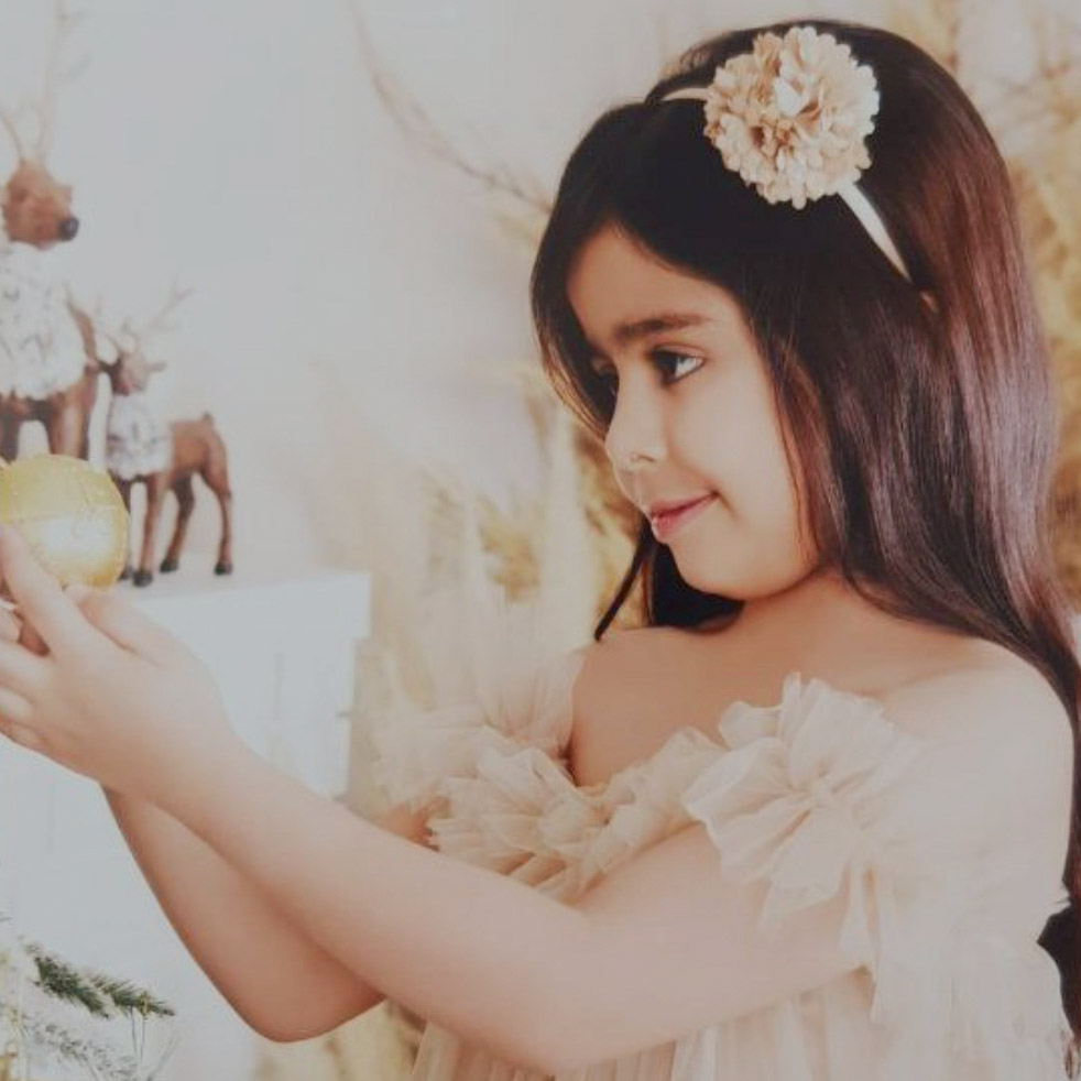 آیسا امینی مدل برتر کودک 