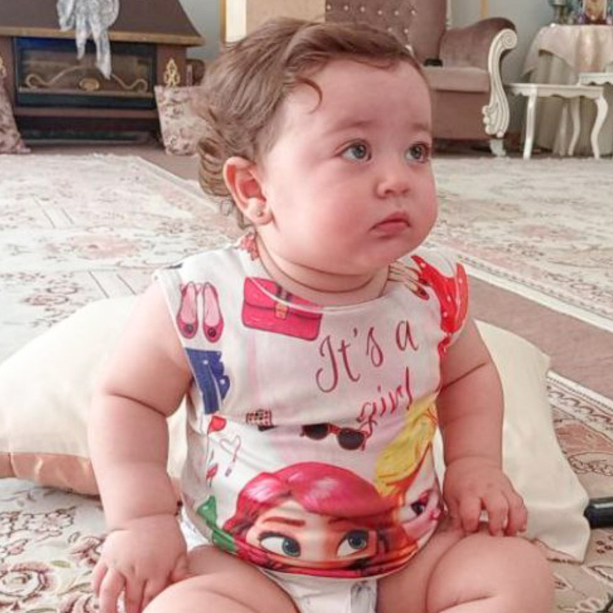 آنیا پاروان مدل برتر کودک 