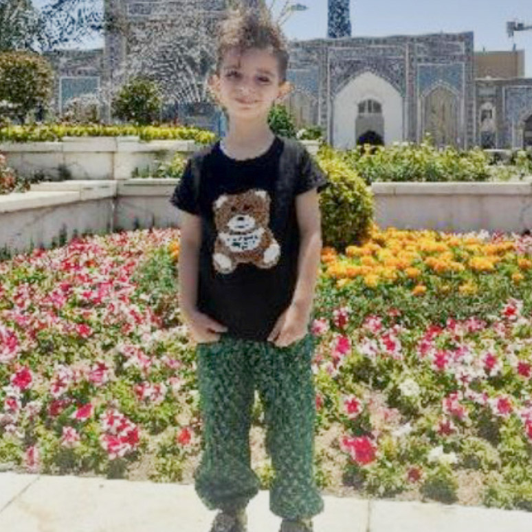صدرا خادمی مدل برتر کودک 