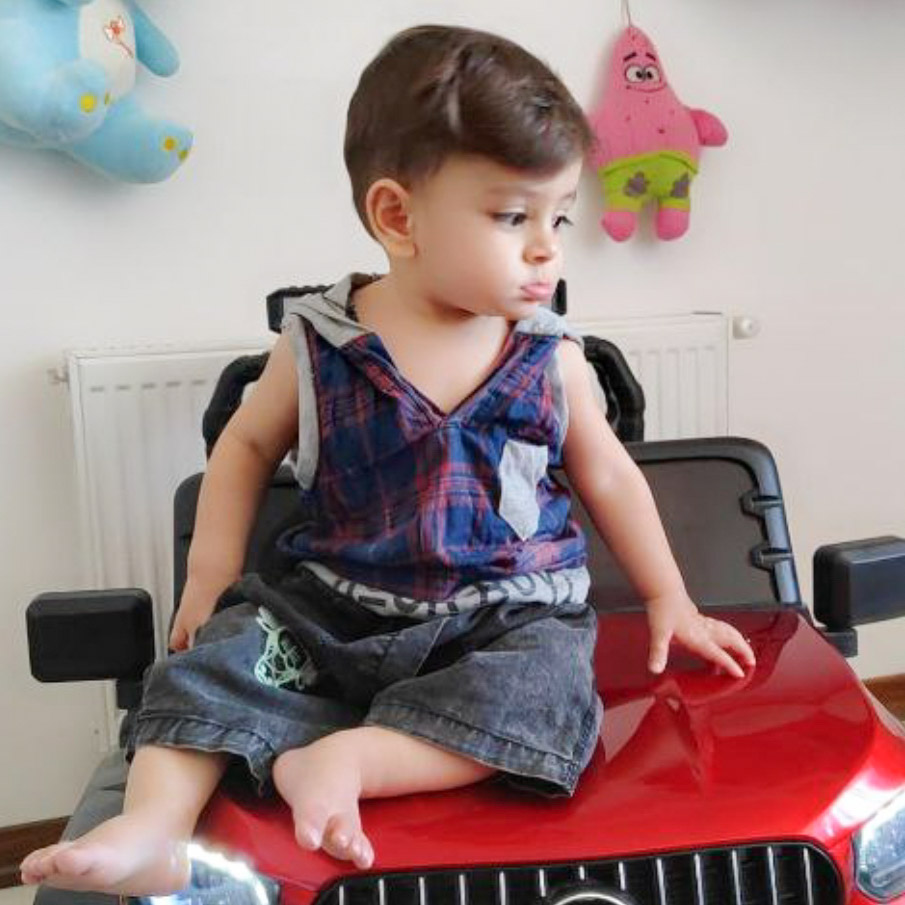 آراد عبدالمحمدی مدل برتر کودک 