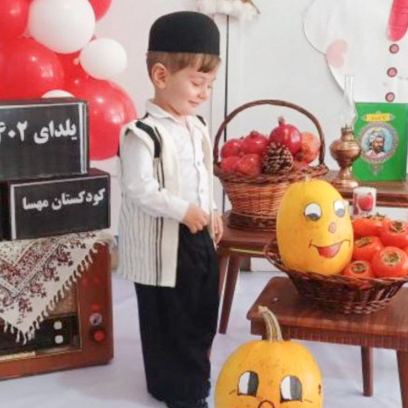 کارن مهدی مدل برتر کودک 