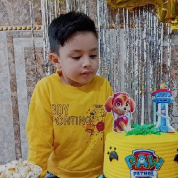 امیر سام اکبری مدل برتر کودک 
