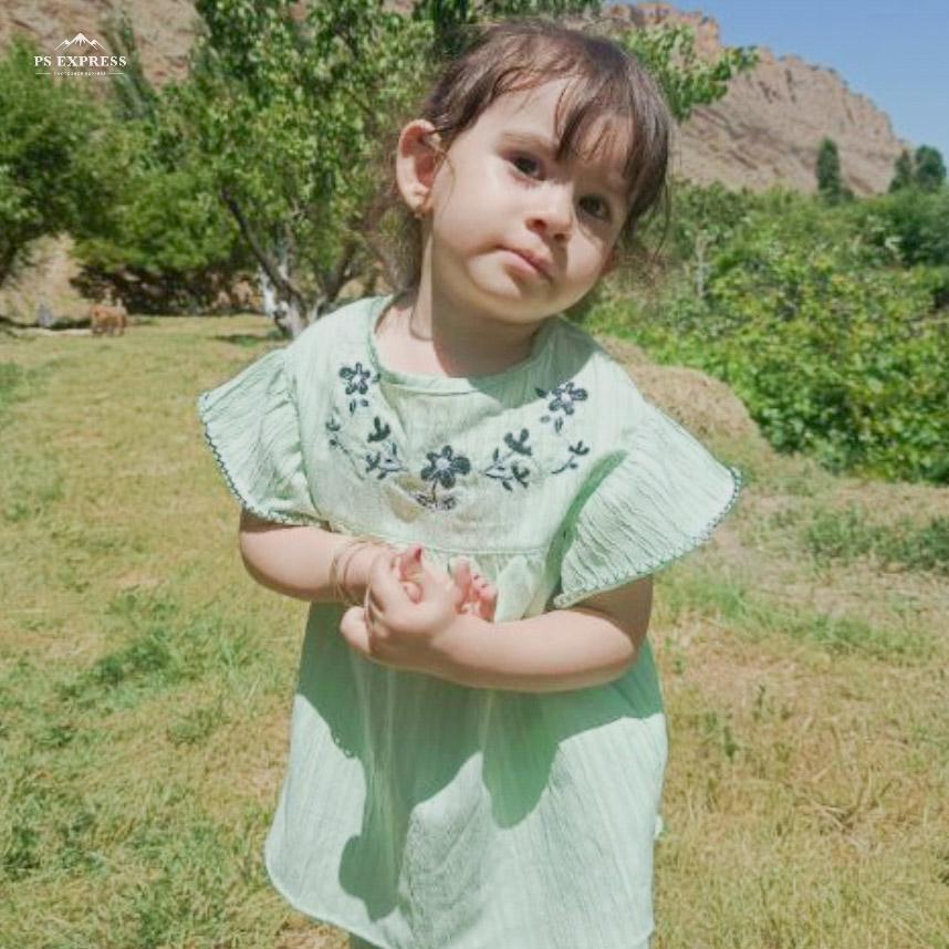 لیانا یدالهی مدل برتر کودک 