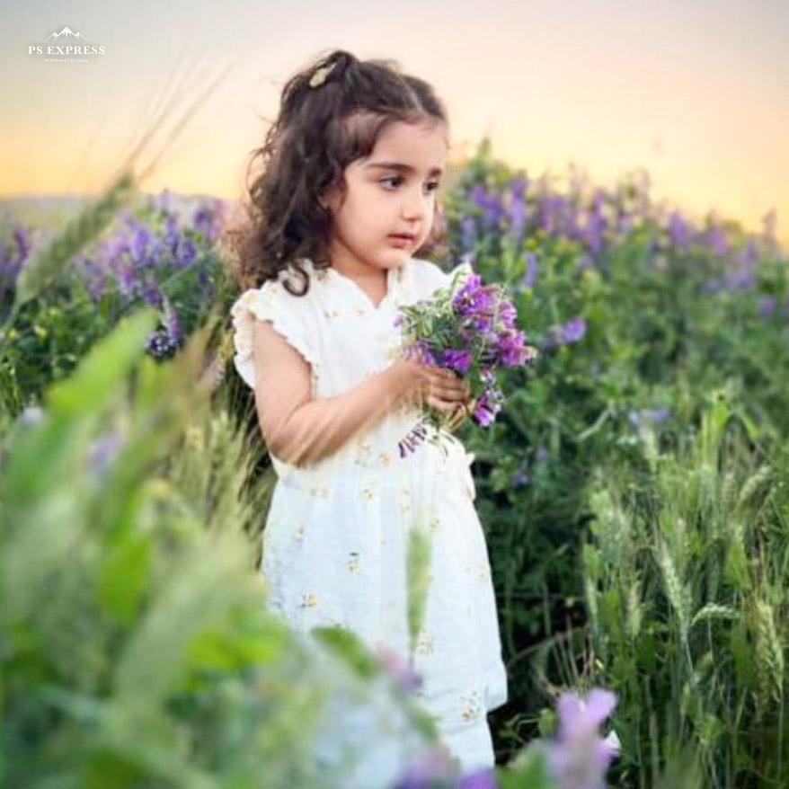 آیلا عابدزاده مدل برتر کودک 