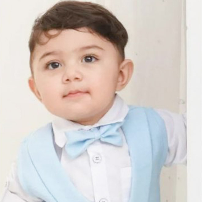 پارسا قربان حسینی مدل برتر کودک 