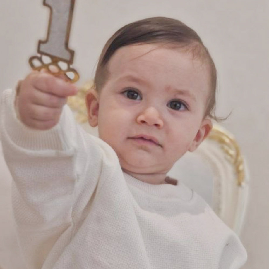 ایلیا خسروی مدل برتر کودک 