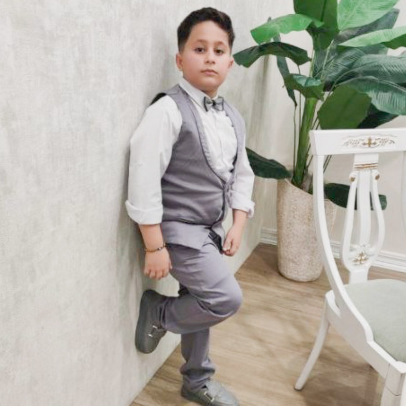 رادین حسینی لر مدل برتر کودک 