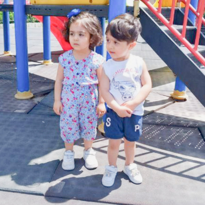 فاطمه و محمد صادقی دوقلو های مدل برتر کودک 