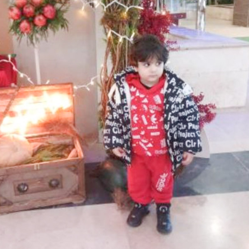 شاهان والی نژاد مدل برتر کودک 