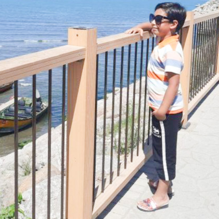 عرشیا مزرعه مدل برتر کودک 