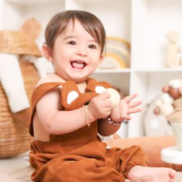 آرسام رجایی مدل برتر کودک 