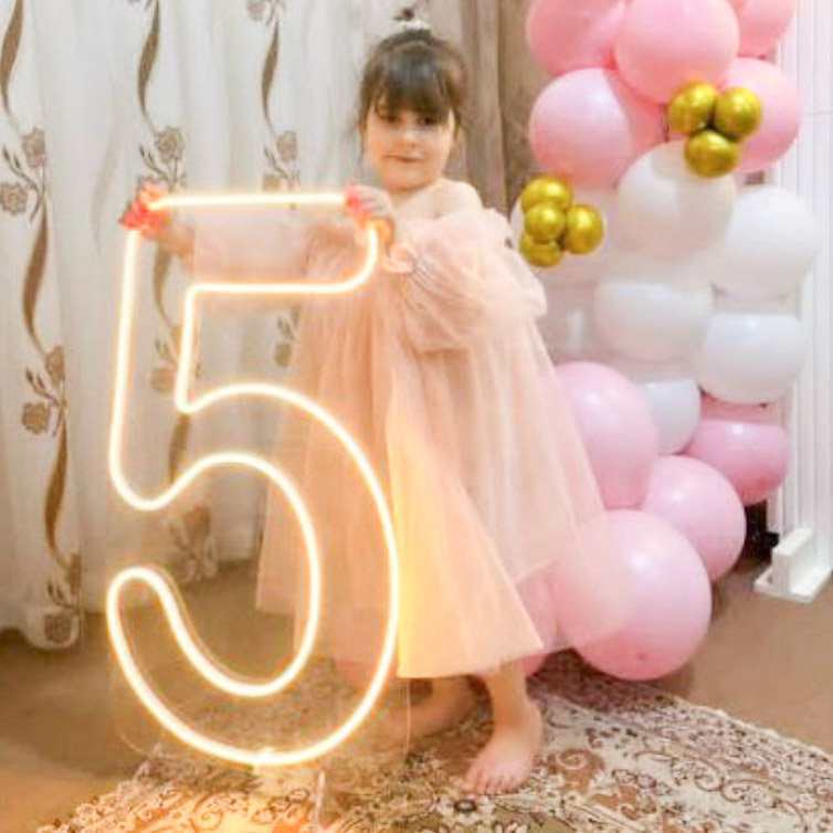 مهیاس علینژاد مدل برتر کودک 