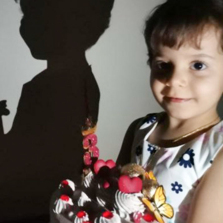 سارا عاصمی مدل برتر کودک 