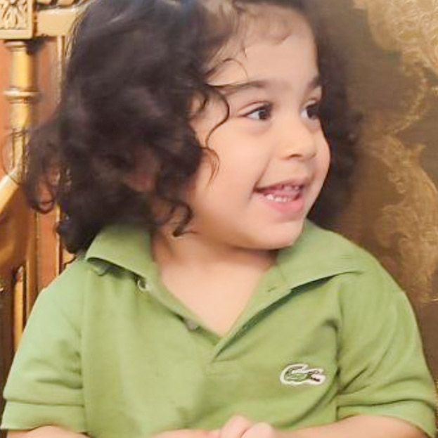 آیهان ذهابی مدل برتر کودک 