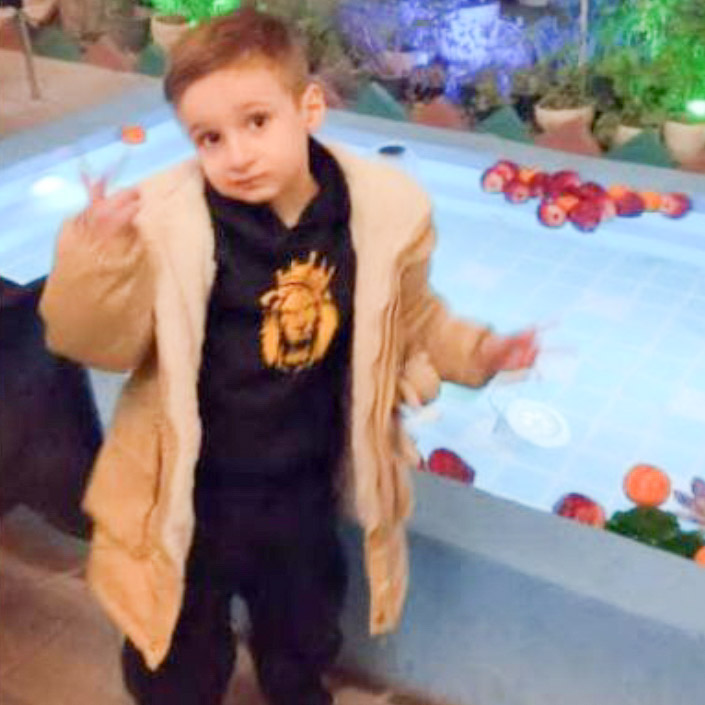 رادوین ارس اشتیانی مدل برتر کودک 