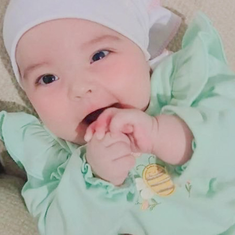 حوریا عزیزی مدل برتر کودک 