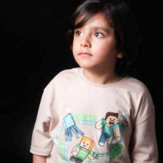 پارسا نوری مدل برتر کودک 