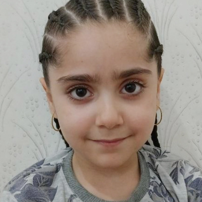 یسنا محمدی مدل برتر کودک 