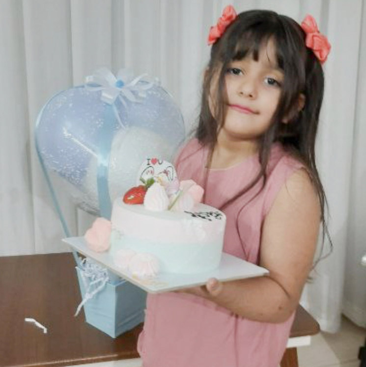 نازلی کیانی مدل برتر کودک 