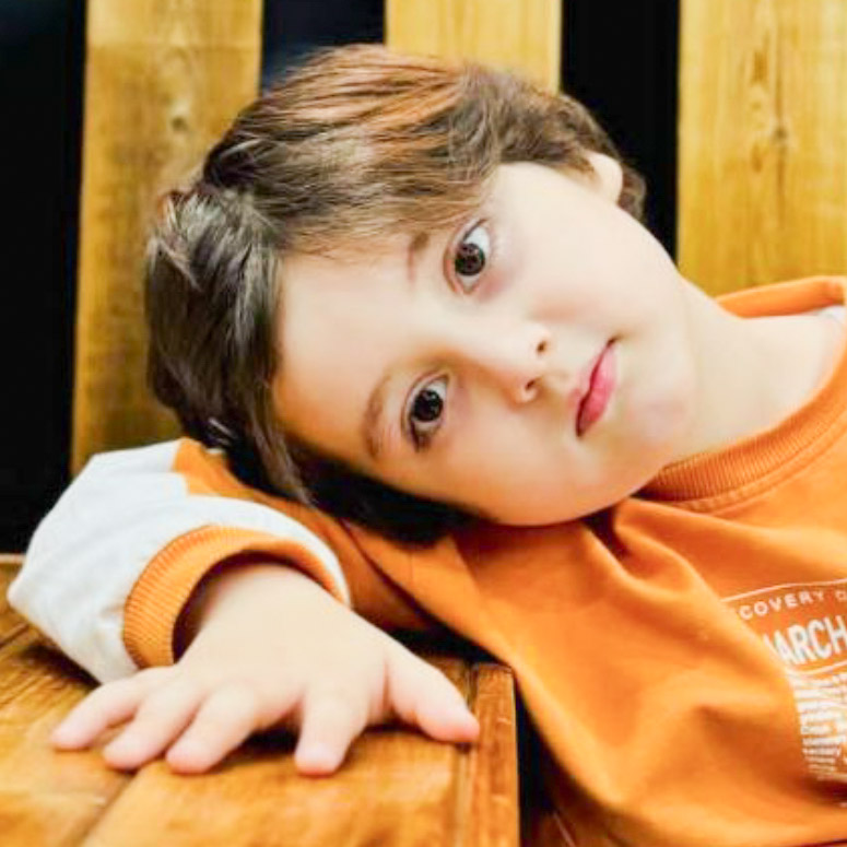 کاوان احمدی مدل برتر کودک 