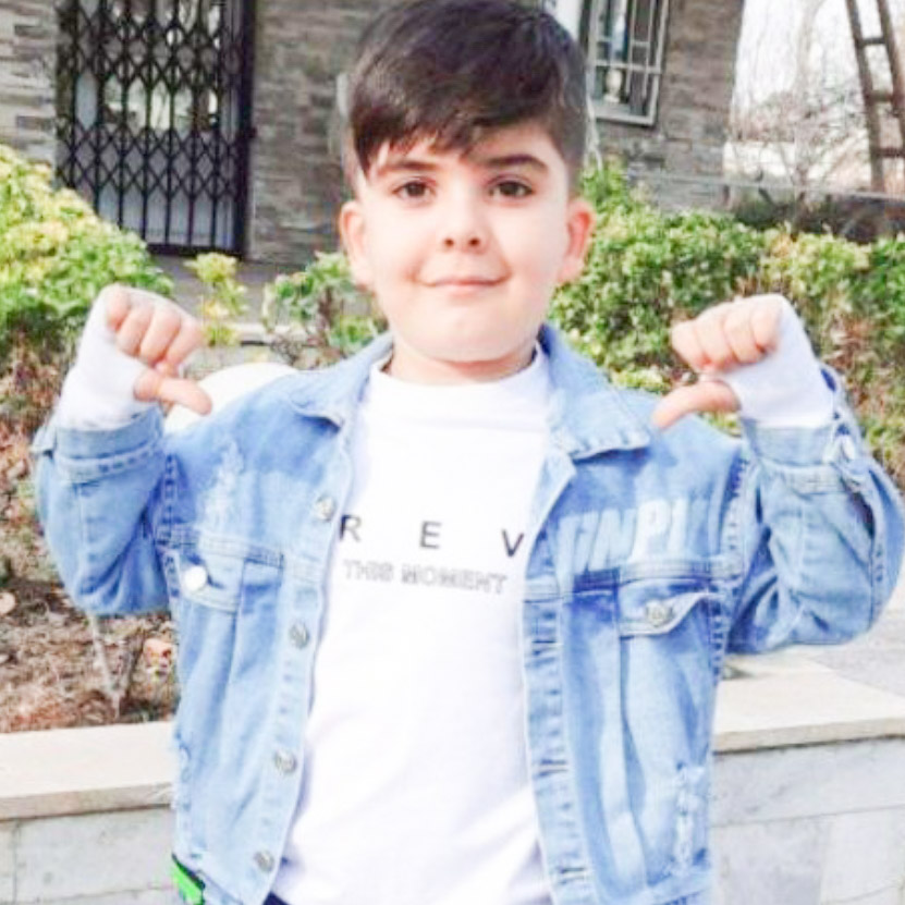 آرتین رسولی مدل برتر کودک 