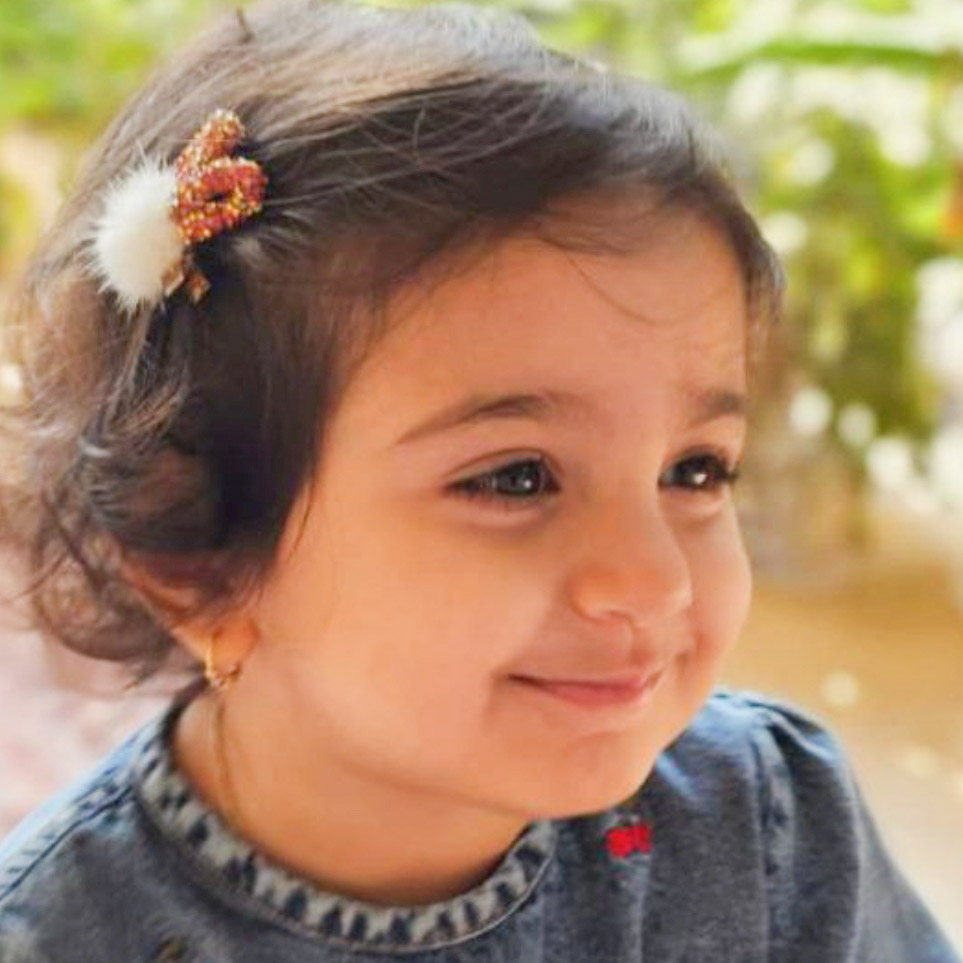 نازگل ورزنده مدل برتر کودک 