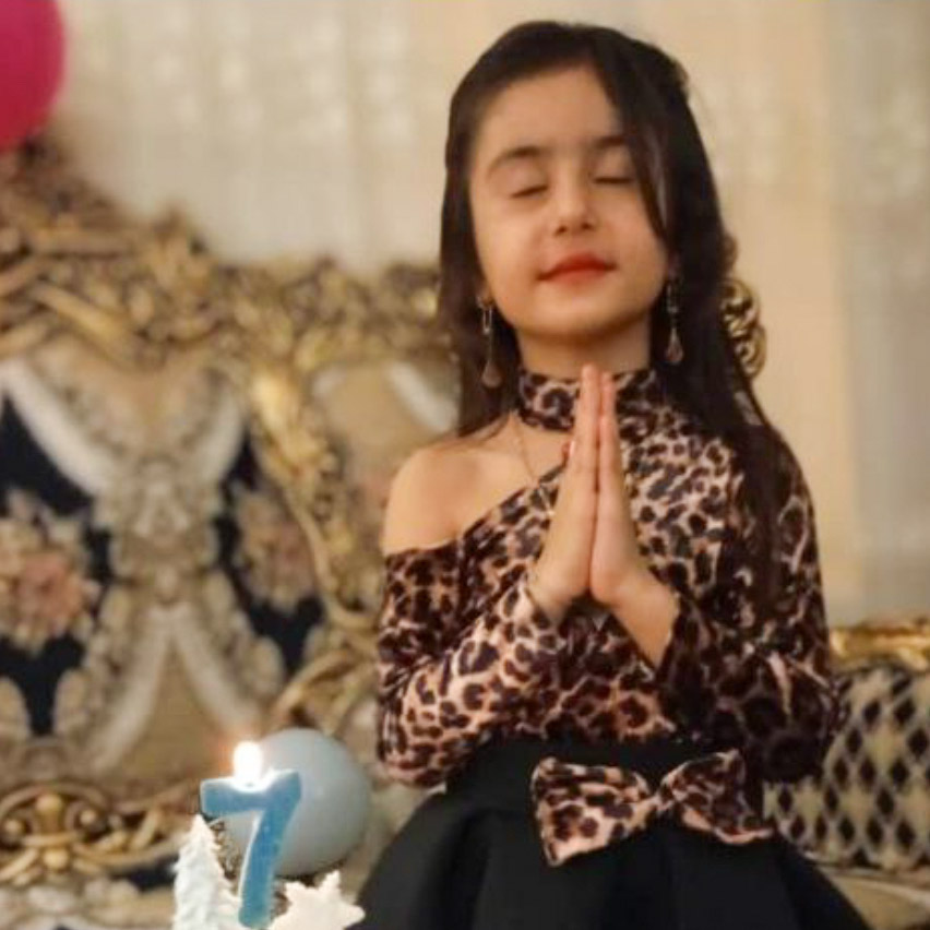 یسنا دادخواه مدل برتر کودک 