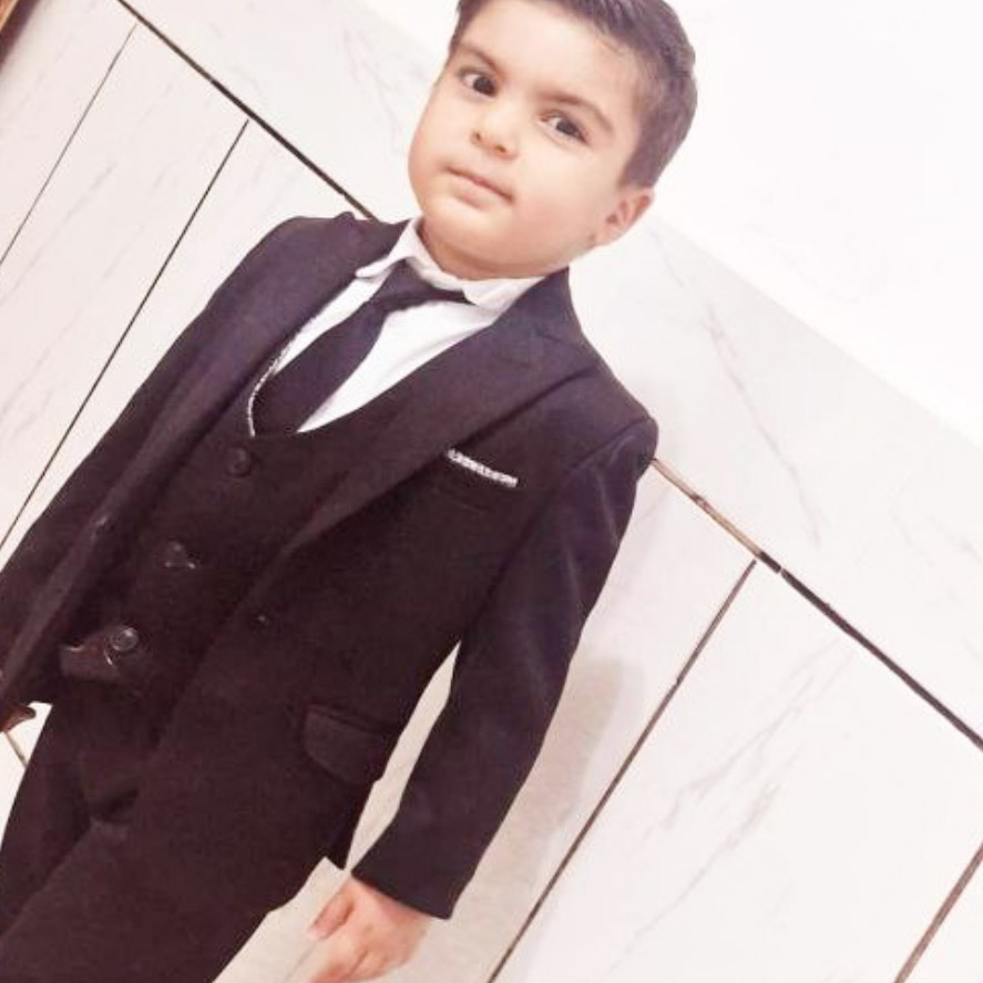 امیرعباس محمدخانی مدل برتر کودک 