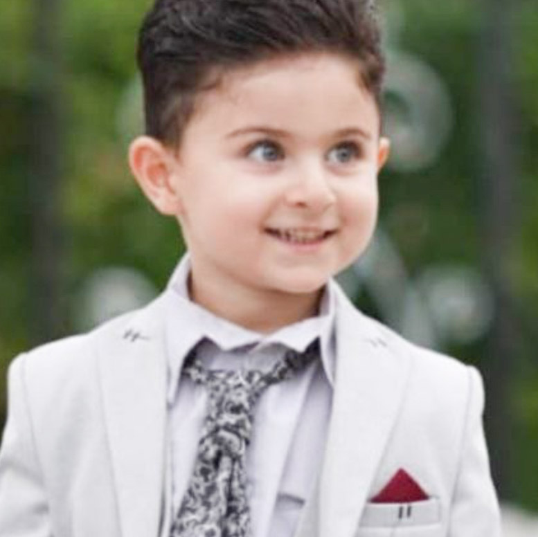 مهدی قربانی مدل برتر کودک 