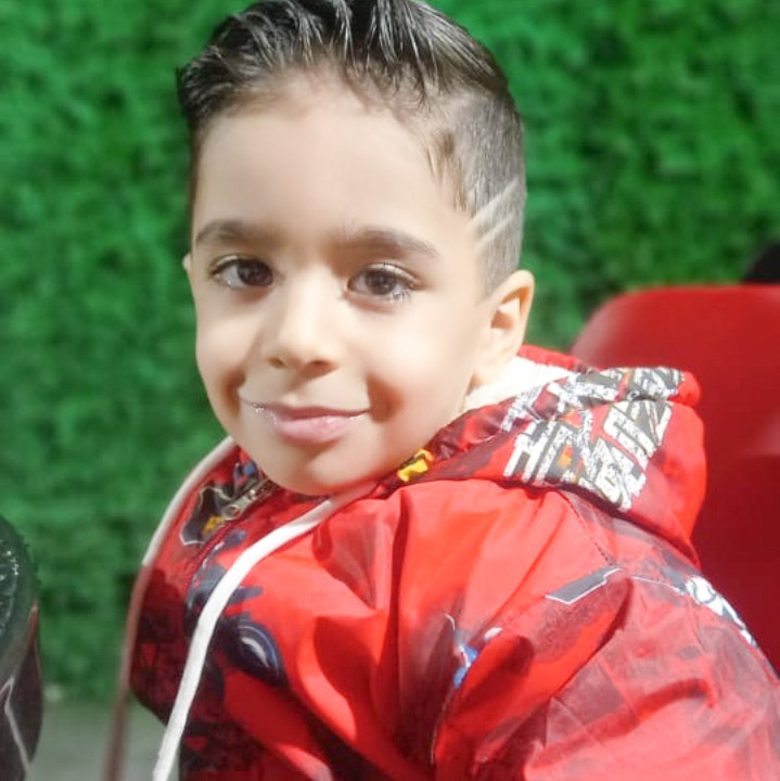 محمدحسین حاتم نیا مدل برتر کودک 