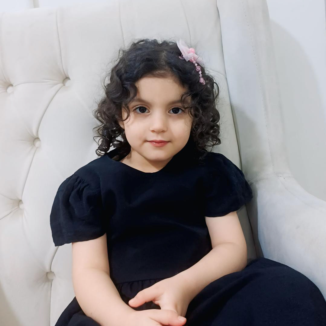 دلینا حاجی زاده  مدل برتر کودک 