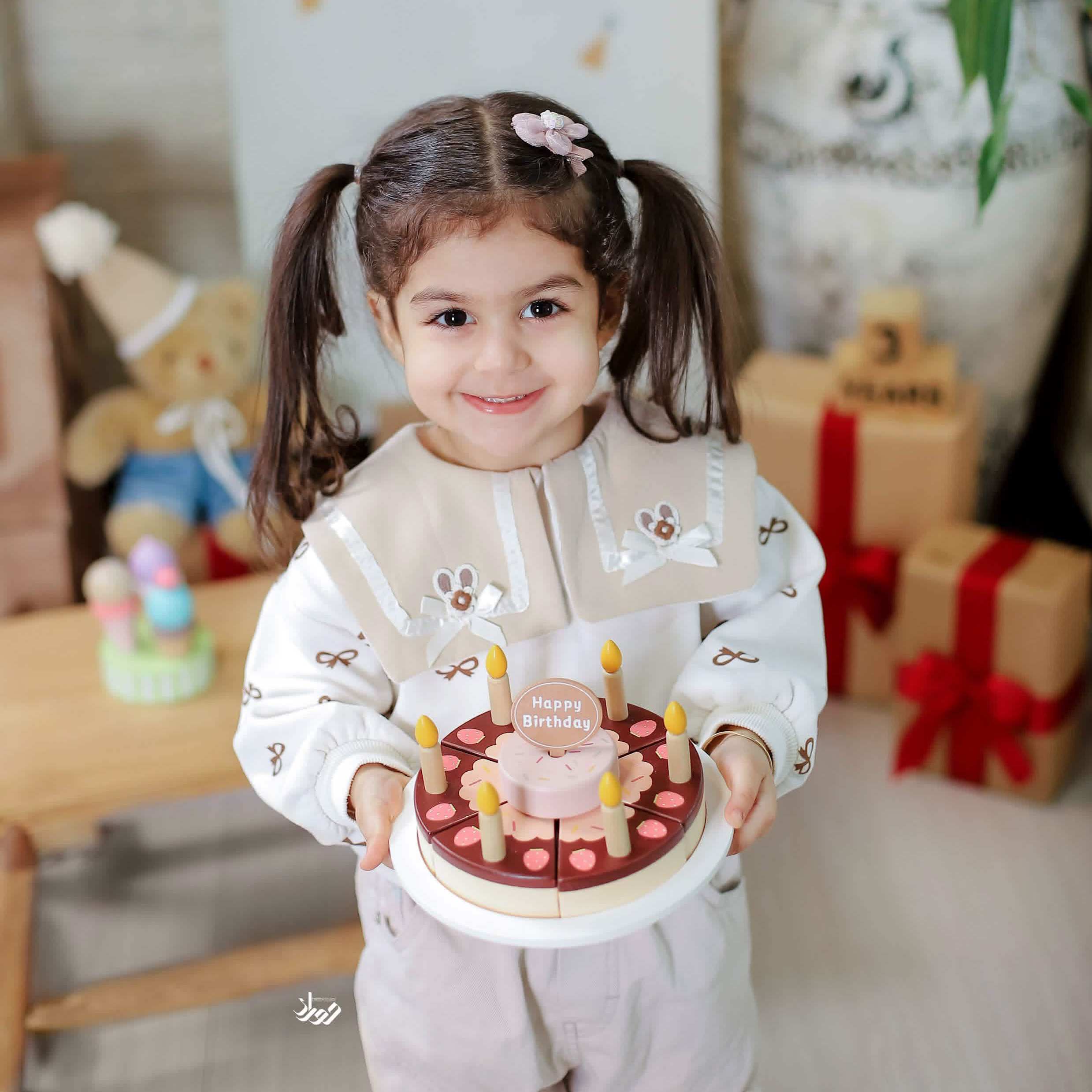 پناه گلپور مدل برتر کودک 